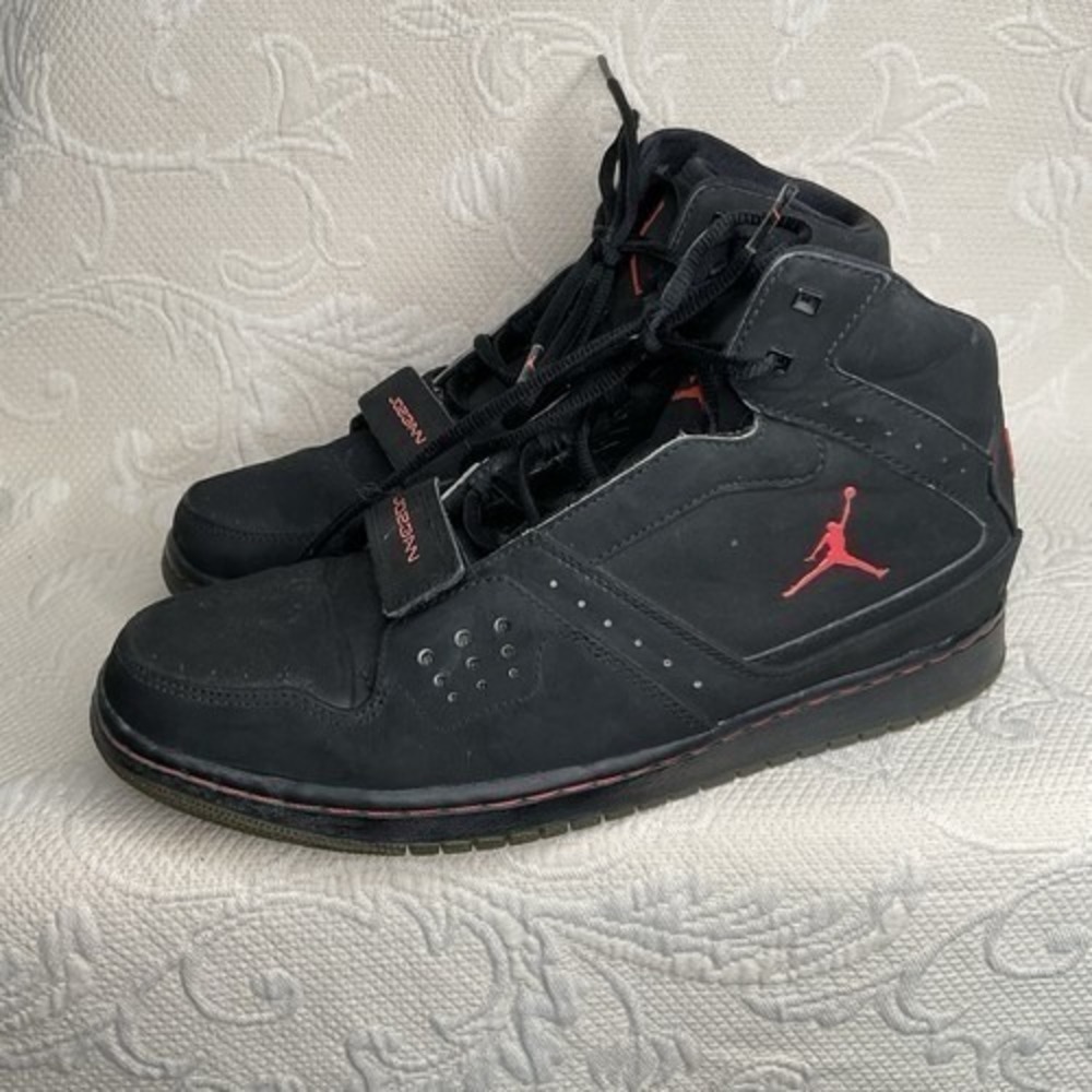 VTG Jordan 628584-023 Black Lace Up Ankle Sneakers Boots Men 10 China RARE